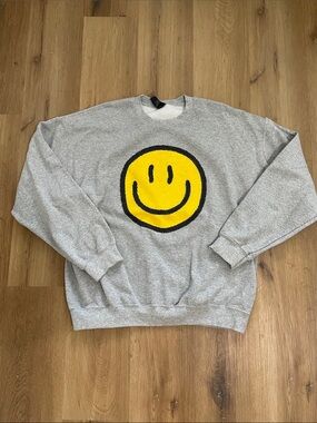Sweet Claire Gray Sweatshirt with Yellow Smiley Graphic